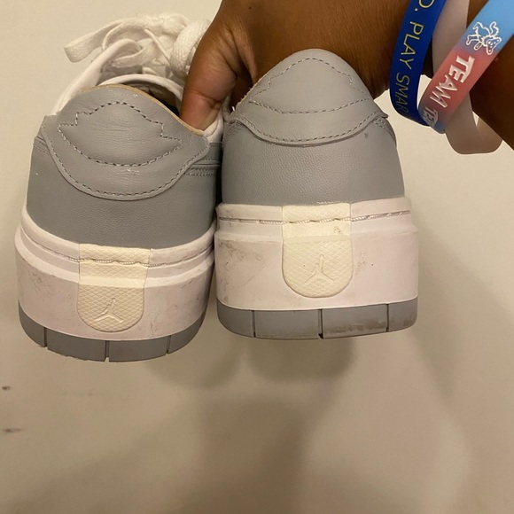 JORDAN 1 ELEVATE LOW WOLF GREY SIZE: 11.5 womens - Picture 5 of 7